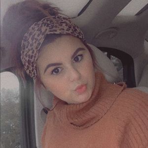 Meet your Posher, Mckenzie